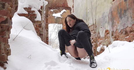 Got 2 Pee are pleased to offer you xxx photos featuring Alexa in golden shower session